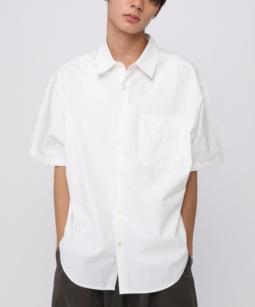 ALAND(エーランド)の「【UNISEX】ALAND/オックス半袖シャツ(シャツ/ブラウス・レディース・ブルー/ホワイト・LARGE/SMALL)」の2枚目の写真