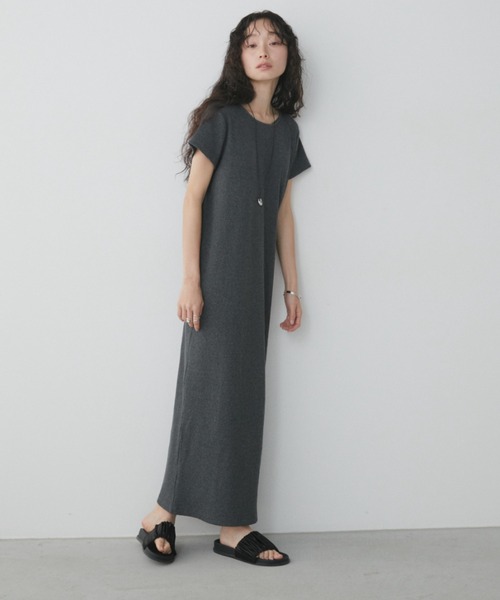 Aunt Marie's(アントマリーズ)の「カップ付きバックオープンリブワンピース(ワンピース・レディース・チャコールグレー/ブラック・FREE/MT)」の17枚目の写真