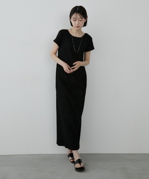 Aunt Marie's(アントマリーズ)の「カップ付きバックオープンリブワンピース(ワンピース・レディース・チャコールグレー/ブラック・FREE/MT)」の5枚目の写真