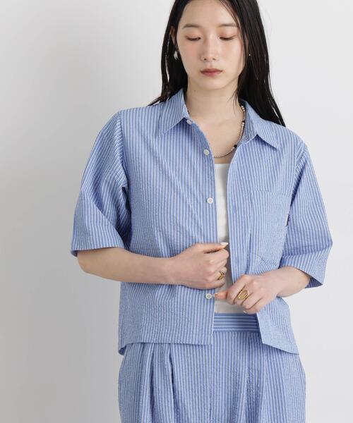 THOUSAND MILE（サウザンドマイル）の「THOUSAND MILE/SEERSUCKER STRIPE SHIRT(セットアップ可)（シャツ/ブラウス・レディース・ライトブルー・FREE）」の2枚目の写真
