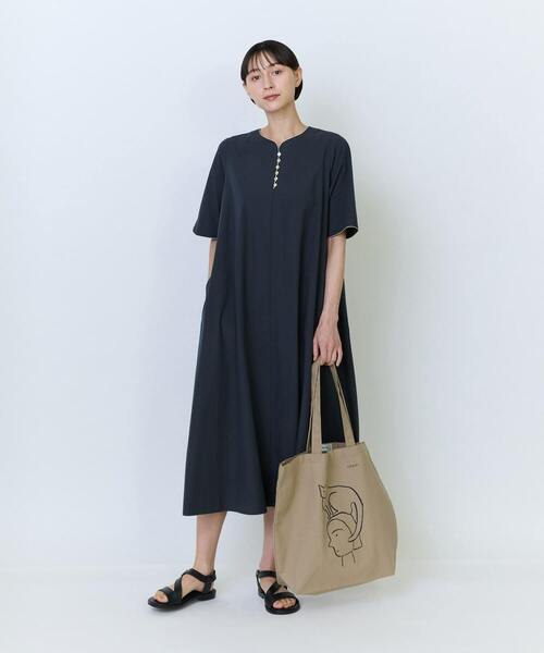LOISIR（ロワズィール）の「【6月お気に入り登録ブランド内2位】【アーティストコラボ】LOISIR×塩川いづみ イラストプリントトートバッグ（トートバッグ・レディース・グレー/ベージュ・FREE）」の3枚目の写真