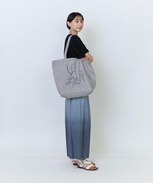 LOISIR（ロワズィール）の「【6月お気に入り登録ブランド内2位】【アーティストコラボ】LOISIR×塩川いづみ イラストプリントトートバッグ（トートバッグ・レディース・グレー/ベージュ・FREE）」の6枚目の写真