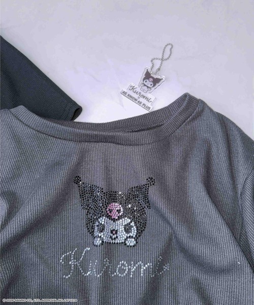 AS KNOW AS plus（アズノゥアズプラス）の「〇アクリルキーホルダー付き サイドリボン＆キラキラ Sanrio characters半袖Tシャツ    【Sanrio/サンリオ】（Tシャツ/カットソー・レディース・オフホワイト/ブラック/ホワイト系/グレー系・FREE）」の13枚目の写真