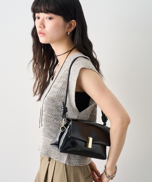 NOGLE(ノグル)の「【NOGLE select/ノグルセレクト】ミニワンショルダーバッグ(ショルダーバッグ・レディース・ブラウン/ブラック・FREE)」の6枚目の写真