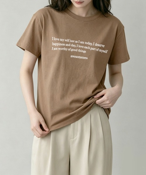 aimoha（アイモハ）の「英字メッセージロゴ半袖Tシャツ（Tシャツ/カットソー・レディース・ブルー/ブラウン/ホワイト・L/M）」の3枚目の写真