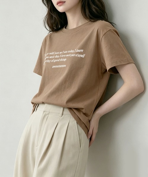 aimoha（アイモハ）の「英字メッセージロゴ半袖Tシャツ（Tシャツ/カットソー・レディース・ブルー/ブラウン/ホワイト・L/M）」の10枚目の写真