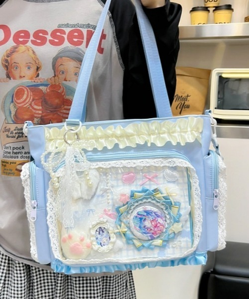 gossip!ロサンゼルス(ゴシップロサンゼルス)の「【Y2Kガーリー】フリルレース クリアポケット付き大容量痛バッグ 2WAYショルダー&トートバッグ(ショルダーバッグ・レディース・ブルー/イエロー/ピンク/ブラック・FREE)」の17枚目の写真