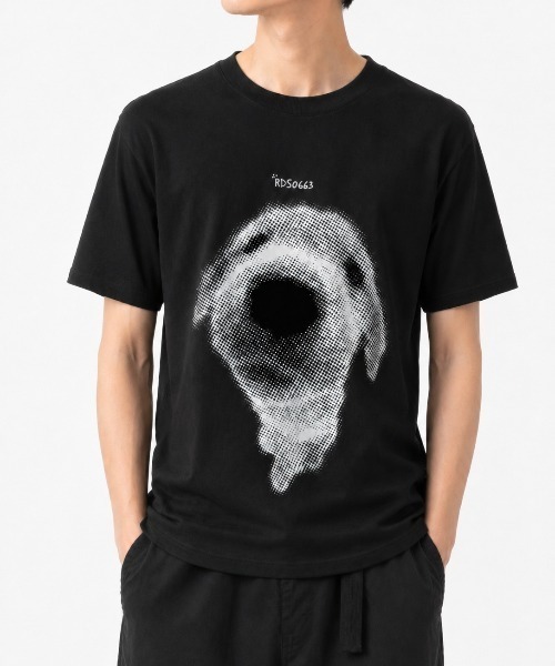 FreeZone(フリーゾーン)の「ヴィンテージライク ドッグプリント オーバーサイズTシャツ(Tシャツ/カットソー・メンズ・ブラック/ホワイト・FREE)」の7枚目の写真