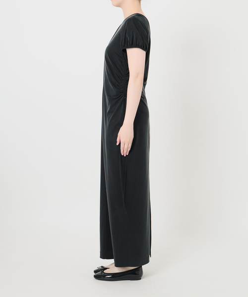 IENA(イエナ)の「《一部店舗限定》フィブリルジャージードロストワンピース(ワンピース・レディース・ブラック/ブラウン・36/38)」の16枚目の写真