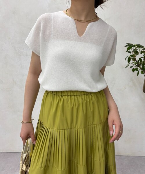 Jena espace merveilleux(ジェナ エスパスメルヴェイユ)の「カタアゼフレンチニット(ニット/セーター・レディース・ブラック/ベージュ/レッド/オフホワイト・FREE)」の2枚目の写真