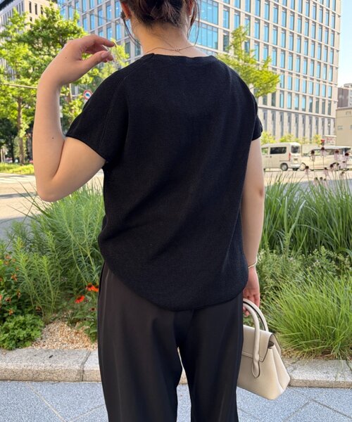 Jena espace merveilleux(ジェナ エスパスメルヴェイユ)の「カタアゼフレンチニット(ニット/セーター・レディース・ブラック/ベージュ/レッド/オフホワイト・FREE)」の13枚目の写真