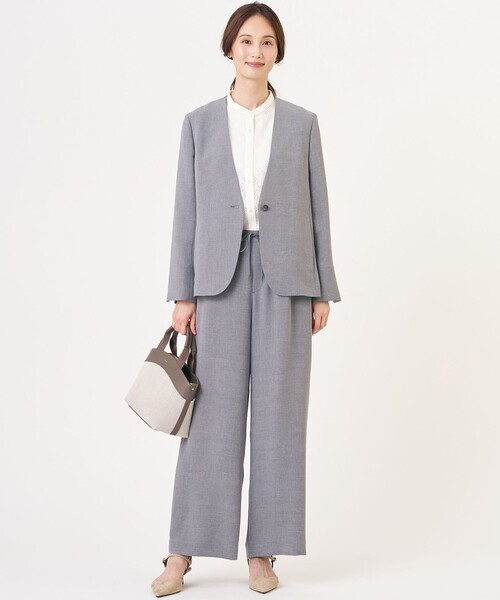 J.PRESS Ladies(J.プレス レディス)の「【一枚で着映え】幾何オパール バンドカラー シャツ ブラウス(シャツ/ブラウス・レディース・ライトグレー系/アイボリー系/ネイビー系・XS)」の5枚目の写真