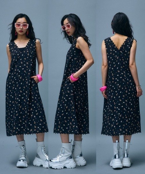 GEVS.（ジェイヴィス）の「Vネックフラワープリントワンピース＜大きいサイズ有＞GEVS.（ワンピース・レディース・ブラック系・M/L/LL/3L/4L/5L）」の13枚目の写真
