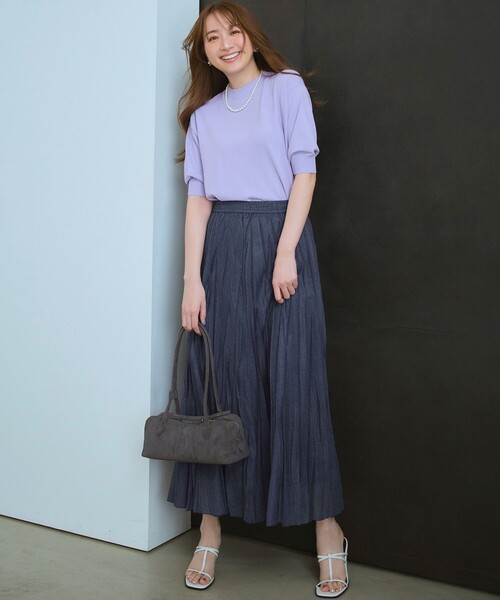 23区 S(ニジュウサンクチイサイサイズ)の「デニムライク プリーツスカート(スカート・レディース・ブラック系/ネイビー系・32)」の9枚目の写真