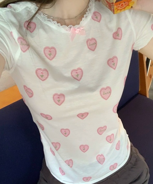 Alvia(アルビア)の「韓国風 ハートプリントレーストップス|バレエコア・リボンデザイン・細見え半袖Tシャツ(Tシャツ/カットソー・レディース・ホワイト・M)」の3枚目の写真