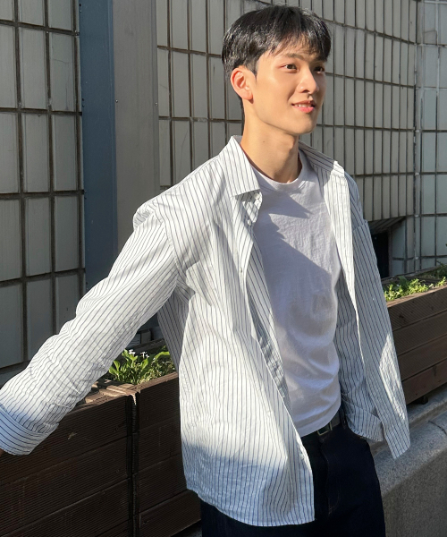 MINDBRIDGE（マインドブリッジ）の「[COUTURE]クリス50番手ライトブルーストライプオーバーサイズシャツ（シャツ/ブラウス・メンズ・ライトブルー・100/110/95/105）」の3枚目の写真