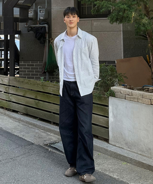 MINDBRIDGE（マインドブリッジ）の「[COUTURE]クリス50番手ライトブルーストライプオーバーサイズシャツ（シャツ/ブラウス・メンズ・ライトブルー・100/110/95/105）」の5枚目の写真