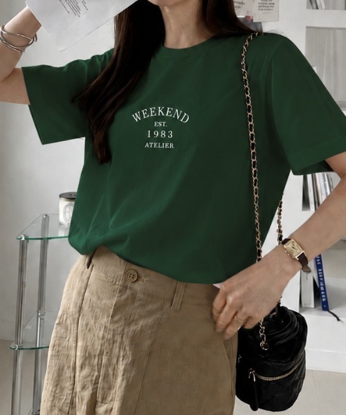 sowme.(ソウミー)の「大人っぽく着回せる◎【WEEKEND ロゴ ベーシック Tシャツ】(Tシャツ/カットソー・レディース・グリーン/ブルー・LARGE/SMALL/MEDIUM)」の2枚目の写真