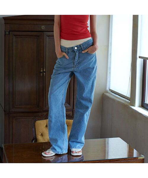 AENE(エイネ)の「ウォッシュドデニムパンツ(ブルー)(デニムパンツ・レディース・ブルー・SMALL/MEDIUM/LARGE)」の1枚目の写真