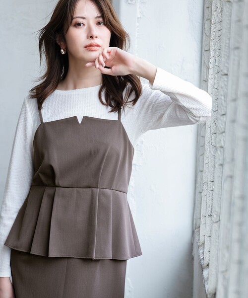 ANY SIS(エニィスィス)の「キャミワンピース × カットソー セット(セットアップ・レディース・黄土色系/グレー系・X-SMALL)」の3枚目の写真
