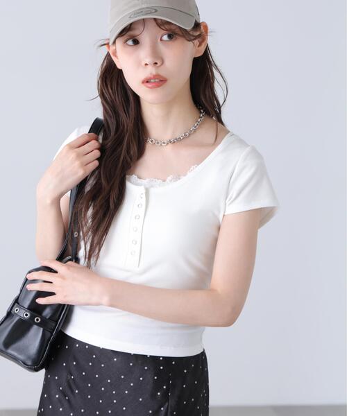 FREE'S MART(フリーズマート)の「◆キャミレイヤード風ヘンリーネックカットソー(Tシャツ/カットソー・レディース・ホワイト/ブラック・FREE)」の10枚目の写真