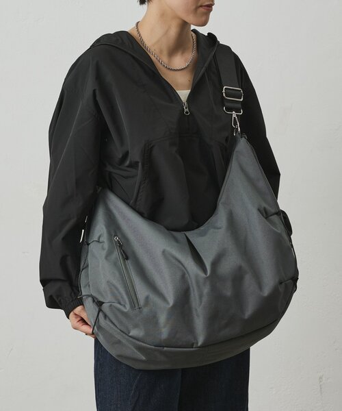 COLONY 2139(コロニートゥーワンスリーナイン)の「【UNISEX】撥水マルチハンドルラージバッグ(ショルダーバッグ・メンズ・ブラック/グレー・FREE)」の22枚目の写真