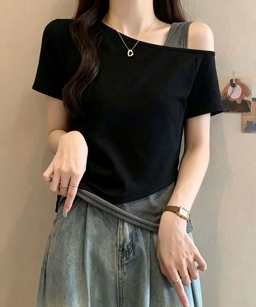 2ly2(トゥーリートゥー)の「レイヤード風 ワンショルダーデザインTシャツ(Tシャツ/カットソー・レディース・ネイビー/ブラック/グレー・FREE)」の2枚目の写真