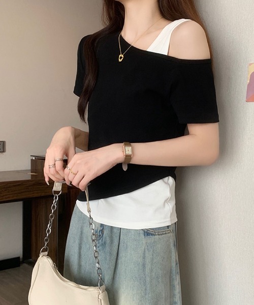 2ly2(トゥーリートゥー)の「レイヤード風 ワンショルダーデザインTシャツ(Tシャツ/カットソー・レディース・ネイビー/ブラック/グレー・FREE)」の7枚目の写真