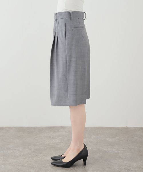 Noble(ノーブル)の「《接触冷感》TWウォッシャブルバミューダパンツ(その他パンツ・レディース・ベージュ/グレー・36/38)」の13枚目の写真