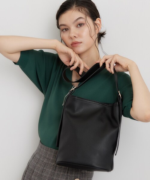 THE SHOP TK (ザ ショップ ティーケー )の「バケツ型ショルダーバッグ(ショルダーバッグ・レディース・ボルドー/ブラック/キャメル・00)」の2枚目の写真