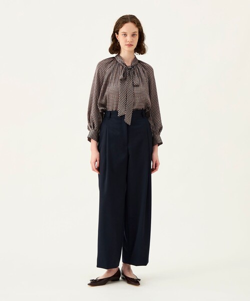 BALLSEY(ボールジィ)の「【WEB先行予約】ポロワーズギャバジン 1タックストレートパンツ(その他パンツ・レディース・ベージュ/ホワイト/ネイビー・36/34)」の16枚目の写真