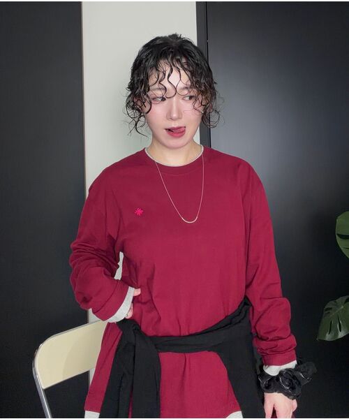SLOW RECORD HOUSE（スローレコードハウス）の「配色レイヤードロングスリーブTシャツ_バーガンディ（Tシャツ/カットソー・レディース・その他・2/1）」の6枚目の写真