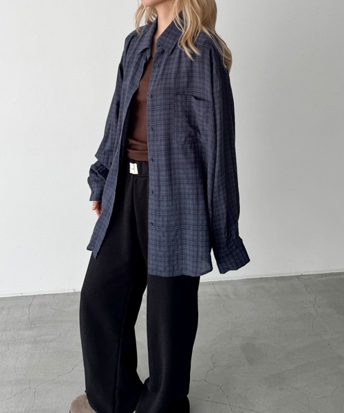 CANAL JEAN(キャナルジーン)の「El mar ダークチェックロングシャツ(シャツ/ブラウス・レディース・ネイビー・ONE SIZE)」の3枚目の写真