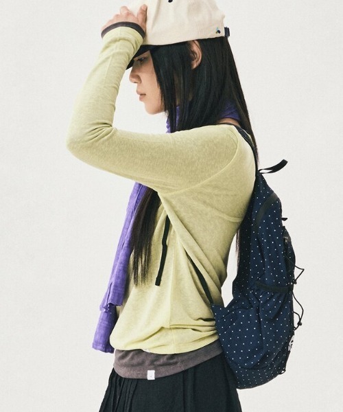 HEISAN(ハイサン)の「【日本未発売/WEB限定】Heisan(ハイサン)/20L 超軽量 大容量 A4サイズ収納可 折りたためる パッカブル ウルトラ ライト コンパクト ポケット バックパック リュック ミニ ドット柄/Ultra-light Compact Pocket Bag V2 Mini Dot(バックパック/リュック・レディース・パープル/ブルー/ブラウン/アイボリー/ネイビー/ホワイト・FREE)」の20枚目の写真