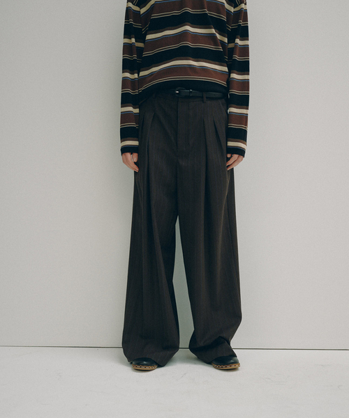 EDIFICE(エディフィス)の「Hedie.+ Herringbone Wide Pants(スラックス・メンズ・ブラウン・2/3)」の1枚目の写真