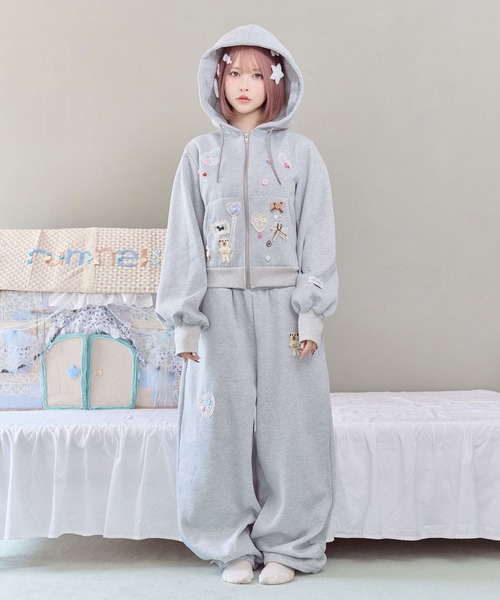 rumnel:(ルムネル)の「ロゴ刺繍裏起毛デコスウェットパンツ / Deco Fleece-Lined Sweatpants with Embroidered Logo(スウェットパンツ・レディース・グレー/ブラック/ピンク・FREE)」の7枚目の写真