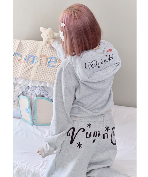 rumnel:(ルムネル)の「ロゴ刺繍裏起毛デコスウェットパンツ / Deco Fleece-Lined Sweatpants with Embroidered Logo(スウェットパンツ・レディース・グレー/ブラック/ピンク・FREE)」の10枚目の写真