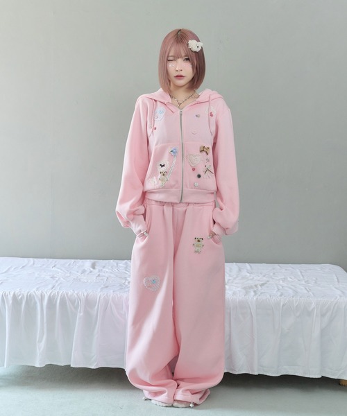 rumnel:(ルムネル)の「ロゴ刺繍裏起毛デコスウェットパンツ / Deco Fleece-Lined Sweatpants with Embroidered Logo(スウェットパンツ・レディース・グレー/ブラック/ピンク・FREE)」の14枚目の写真