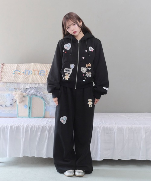 rumnel:(ルムネル)の「ロゴ刺繍裏起毛デコスウェットパンツ / Deco Fleece-Lined Sweatpants with Embroidered Logo(スウェットパンツ・レディース・グレー/ブラック/ピンク・FREE)」の5枚目の写真
