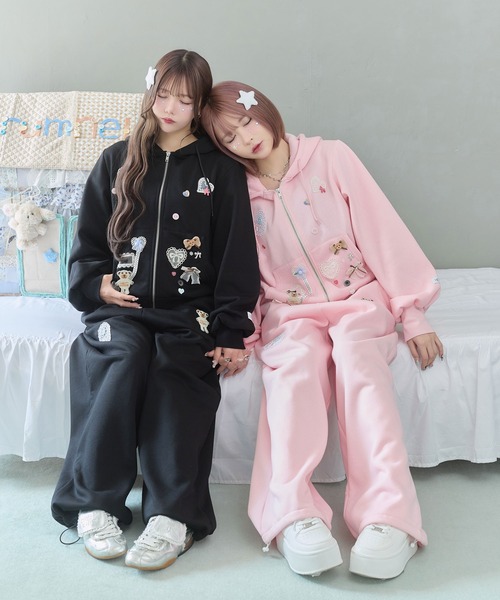 rumnel:(ルムネル)の「ロゴ刺繍裏起毛デコスウェットパンツ / Deco Fleece-Lined Sweatpants with Embroidered Logo(スウェットパンツ・レディース・グレー/ブラック/ピンク・FREE)」の16枚目の写真
