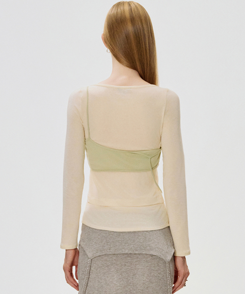 KIMZISU(キムジス)の「Twisted Bra Layer T-shirt_IVORY(Tシャツ/カットソー・レディース・アイボリー・SMALL/MEDIUM)」の4枚目の写真