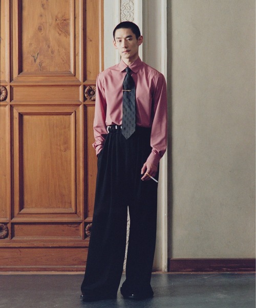 SOSHIOTSUKI(ソウシオオツキ)の「DOUBLE INVERTED TUCK TROUSERS(スラックス・メンズ・ブラック/グレー/ストライプ・48/46)」の9枚目の写真