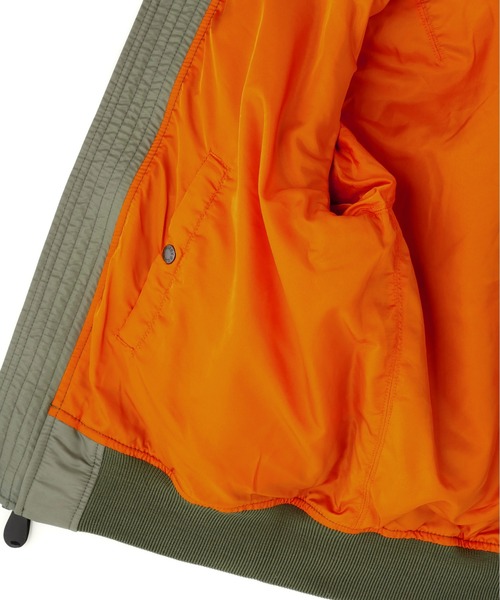 AVIREX(アヴィレックス)の「《WEB&DEPOT限定》LIGHT MA-1 TOPHATTERS(MA-1・レディース・シルバー/セージグリーン/ブラック・F)」の5枚目の写真