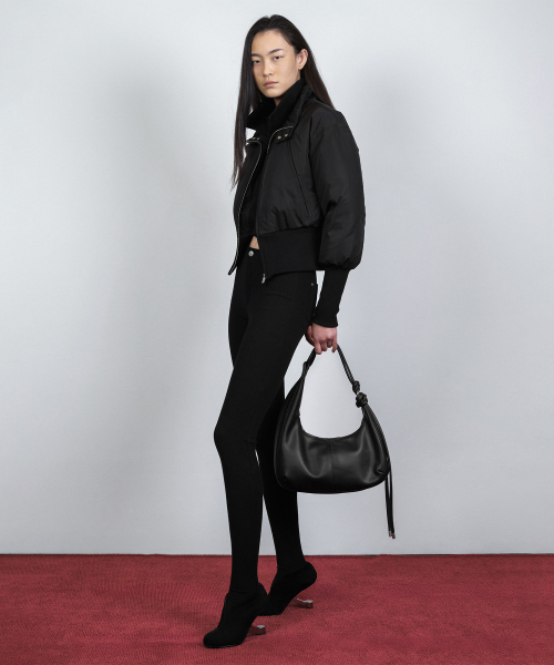 NACHE（ナチェ）の「LEATHER TIE HOBO BAG BLACK（ショルダーバッグ・レディース・ブラック・FREE）」の2枚目の写真