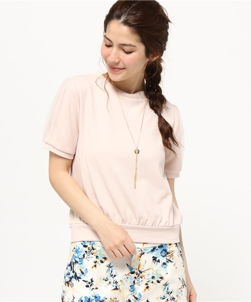 mysty woman（ミスティウーマン）の「チュールパフスリーブネックレス付プルオーバー（Tシャツ/カットソー・レディース・オフホワイト/ブラック/ライトブルー/ピンクベージュ・FREE）」の17枚目の写真