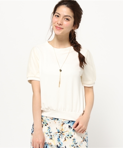 mysty woman（ミスティウーマン）の「チュールパフスリーブネックレス付プルオーバー（Tシャツ/カットソー・レディース・オフホワイト/ブラック/ライトブルー/ピンクベージュ・FREE）」の18枚目の写真