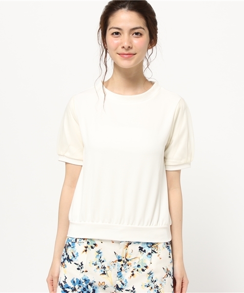 mysty woman（ミスティウーマン）の「チュールパフスリーブネックレス付プルオーバー（Tシャツ/カットソー・レディース・オフホワイト/ブラック/ライトブルー/ピンクベージュ・FREE）」の5枚目の写真