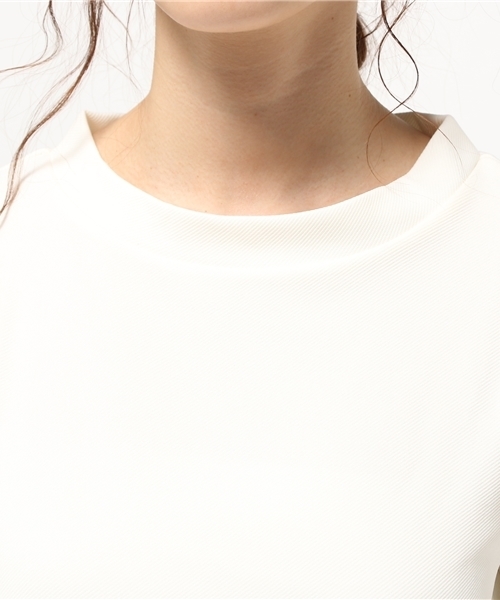 mysty woman（ミスティウーマン）の「チュールパフスリーブネックレス付プルオーバー（Tシャツ/カットソー・レディース・オフホワイト/ブラック/ライトブルー/ピンクベージュ・FREE）」の8枚目の写真