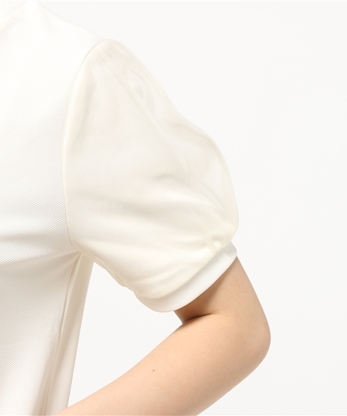 mysty woman（ミスティウーマン）の「チュールパフスリーブネックレス付プルオーバー（Tシャツ/カットソー・レディース・オフホワイト/ブラック/ライトブルー/ピンクベージュ・FREE）」の9枚目の写真