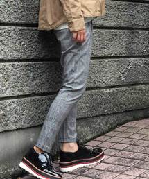 ストレッチテーパードパンツ